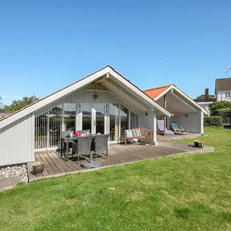 Katrina - 50m To The Fjord By Interhome