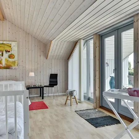 Katrina - 50m To The Fjord By Interhome *