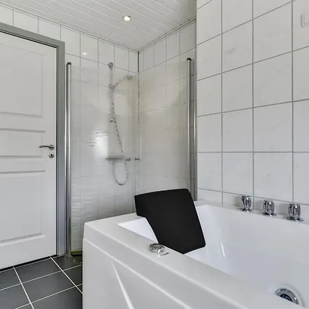 Katrina - 50m To The Fjord By Interhome * Broager