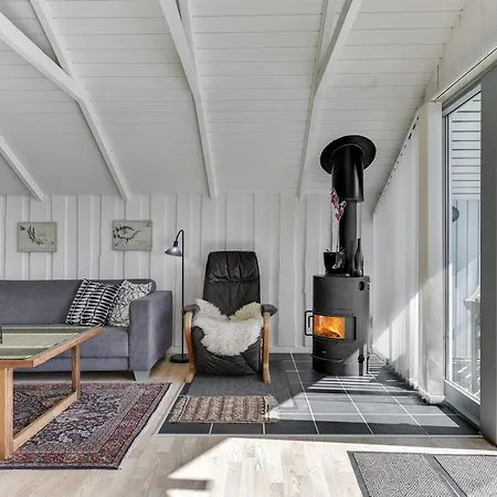 度假居 Katrina - 50m To The Fjord By Interhome *