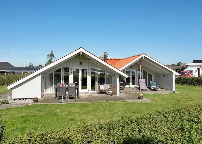 Katrina - 50m To The Fjord By Interhome